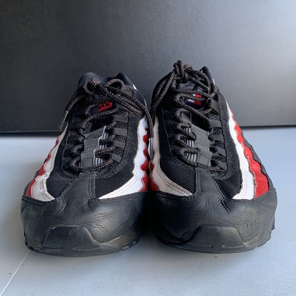 Nike Air Max 95 Men’s 11.5 University‎ Red Black Running Shoes Sneakers - Picture 8 of 15